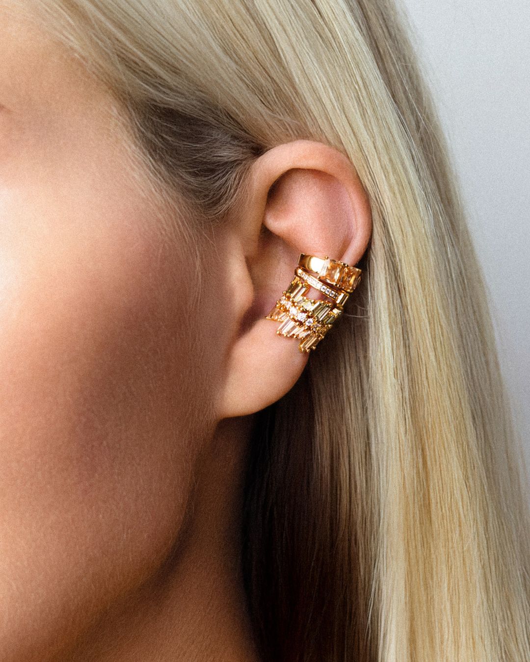 De Frosted Rose ear cuff set – gold plated