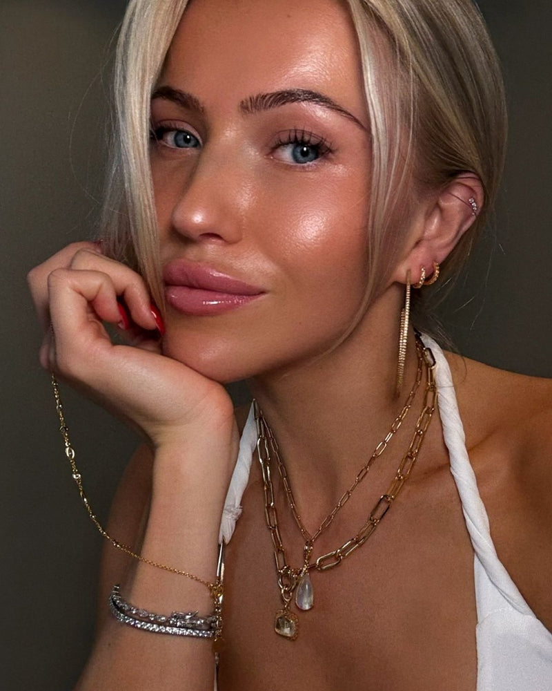@zarachloe