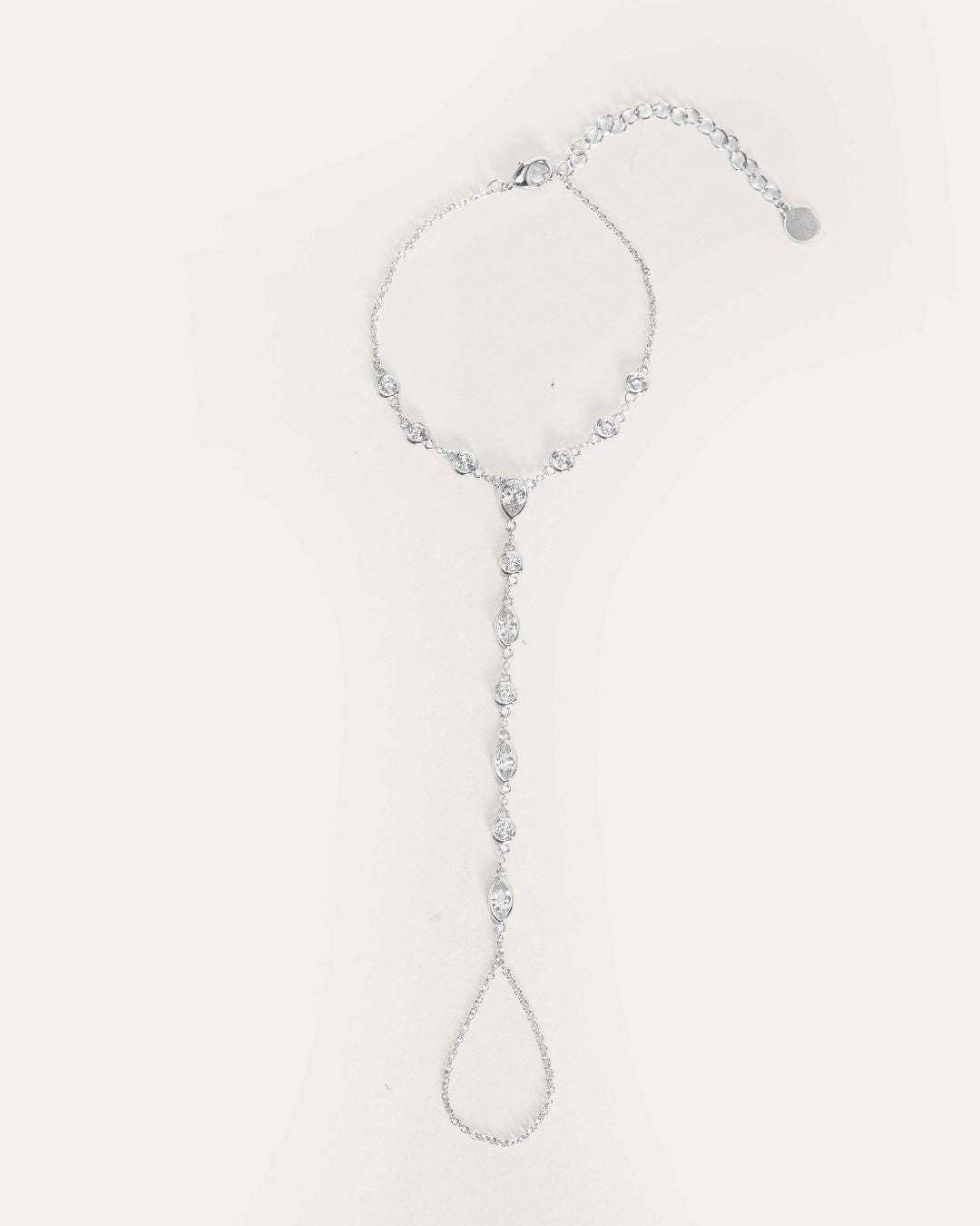 Die Aurelia Handkette – Silber Plattiert