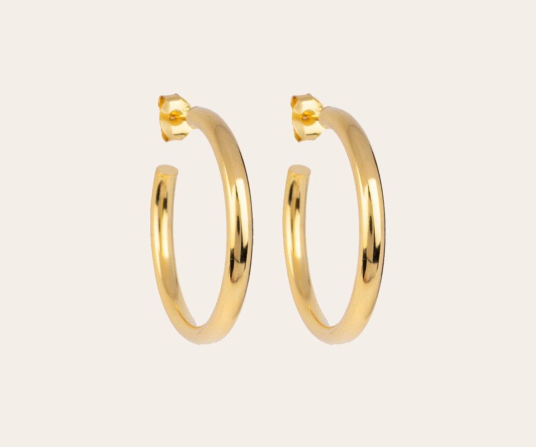 The Go-To hoops M - gold plated